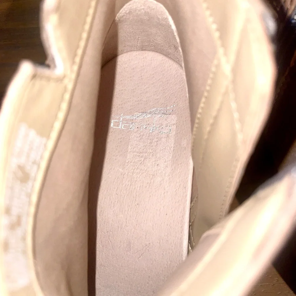 🆕Dansko Women Ankle Boots Brook Nubuck Taupe Burnished  7-7.5/38  $184 - Picture 15 of 15